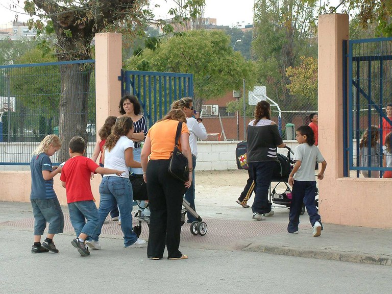 ripollet-educacio-preinscripcions-07-08-llar-infants.pdf