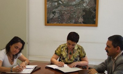 Conveni per recolzar la formació dels comerciants.