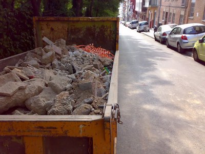 El PP crítica les molèsties provocades per les obres als veïns.