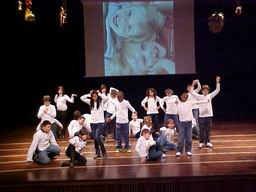 El CEIP Anselm Clavé recull 800 euros per la Marató de TV3.