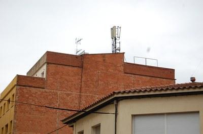 ripollet-ser-antena-telefonia-padro-0401101.JPG