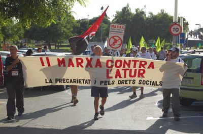 La 2a Marxa contra l'atur deixa la seva empremta a Ripollet.