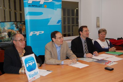 El PP presenta la seva campanya de solucions per a sortir de la crisi.