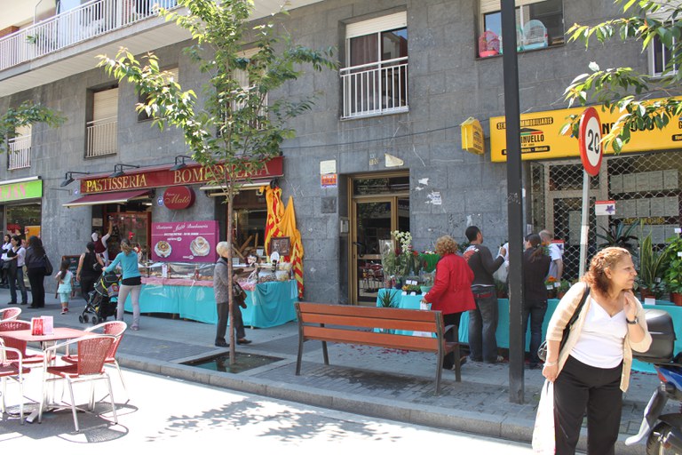 ripollet-eco-can-mas-manipuladors-2011.pdf