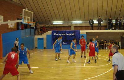 Crida a l'afició per fer costat al CB Ripollet.