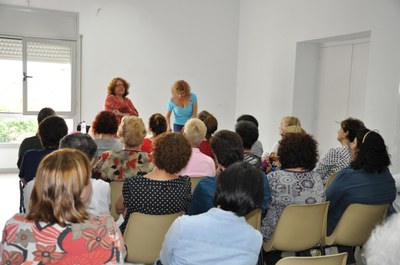 Continuen les xerrades del Dia Mundial de la Fibromiàlgia.