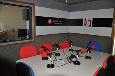 17 de maig a les 20 hores el primer debat electoral multimèdia.