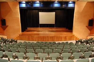 La Careta Teatre amenitza la sessió de sarsueles de les Nits de Música.