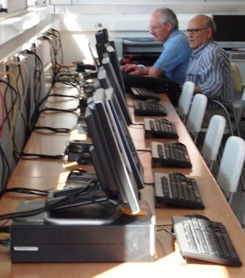 Millores a l'aula d'informàtica del Casal d'Avis.