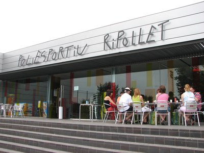 Els mestres d'educació física de Ripollet organitzen la 6a Trobada Esportiva.