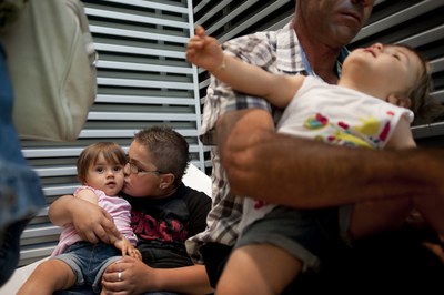 Curació d'un nen de Ripollet gràcies a una germana sel·lecionada genèticament .
