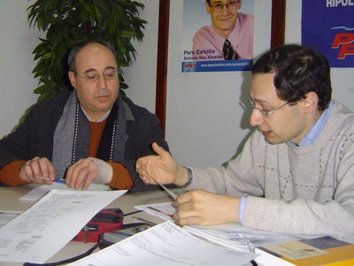 Continua la polèmica suscitada pel PP sobre el vehicle de protecció civil.