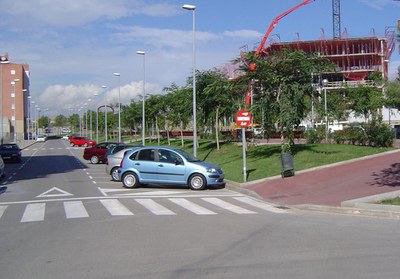 Els comerciants de la UBR demanen més aparcament i zones blaves .