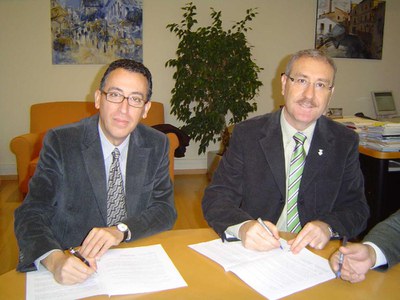 L’Ajuntament i l’IMPSOl signen el conveni per a la construcció de 128 pisos de protecció oficial.