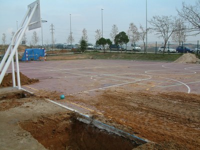 Inici de les obres al pavelló del CEIP Tatché.