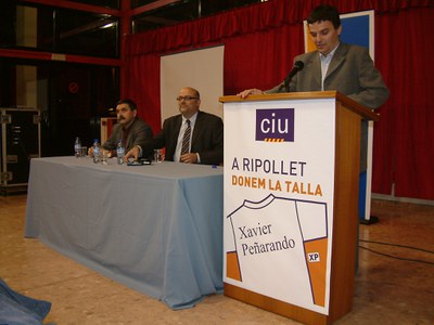 MUNICIPALS 2007: Xavier Peñarando presenta la seva candidatura a l'alcaldia de Ripollet.