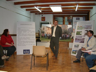 MUNICIPALS 2007: CiU presenta els '10 punts per Donar la Talla'.