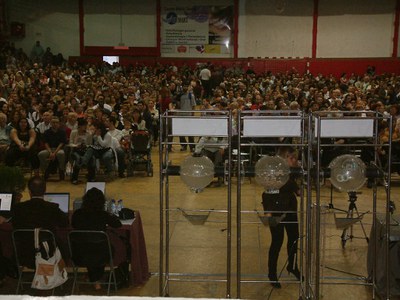 El govern valora el procés d'adjudicació dels pisos de protecció oficial.