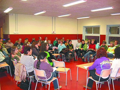 El CEIP Pinetons organitza una trobada de mestres d'educació infantil.