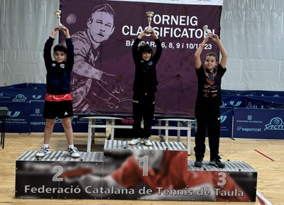 Lucas Pardo, palista del CTT Ripollet, va pujar fins al 2n esglaó del podi. Foto: Federació Catalana de Tennis Taula..