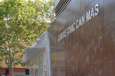 El PSC demana que els centres cívics tancats reobrin al setembre.