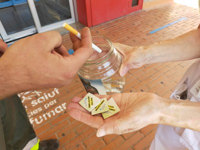 Els CAP del Vallès Occidental van ajudar a 2.996 persones a deixar de fumar l'any passat.