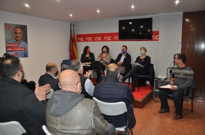 La Federació del PSC Vallès Occidental Sud presenta a Ripollet la plataforma Homes Igualitaris.