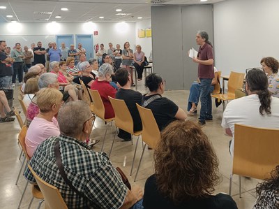 La seguretat i la convivència centren l'assemblea de Decidim a Can Mas.