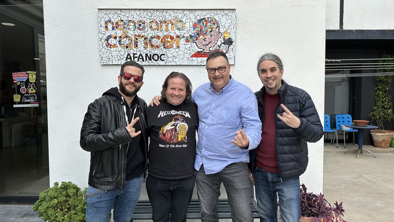 L’Associació Ripollet Rock visita la Casa dels Xuklis de l’entitat AFANOC