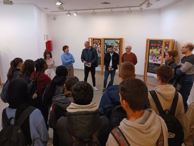 Més de 400 joves de Ripollet visitaran aquest mes de febrer l'exposició "Dona la volta a l'alcohol".