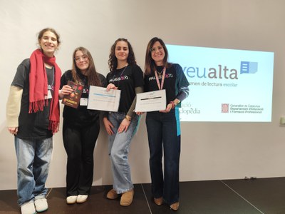 Tres alumnes de l’Institut Palau Ausit passen a la final del Certamen de Lectura en Veu Alta.